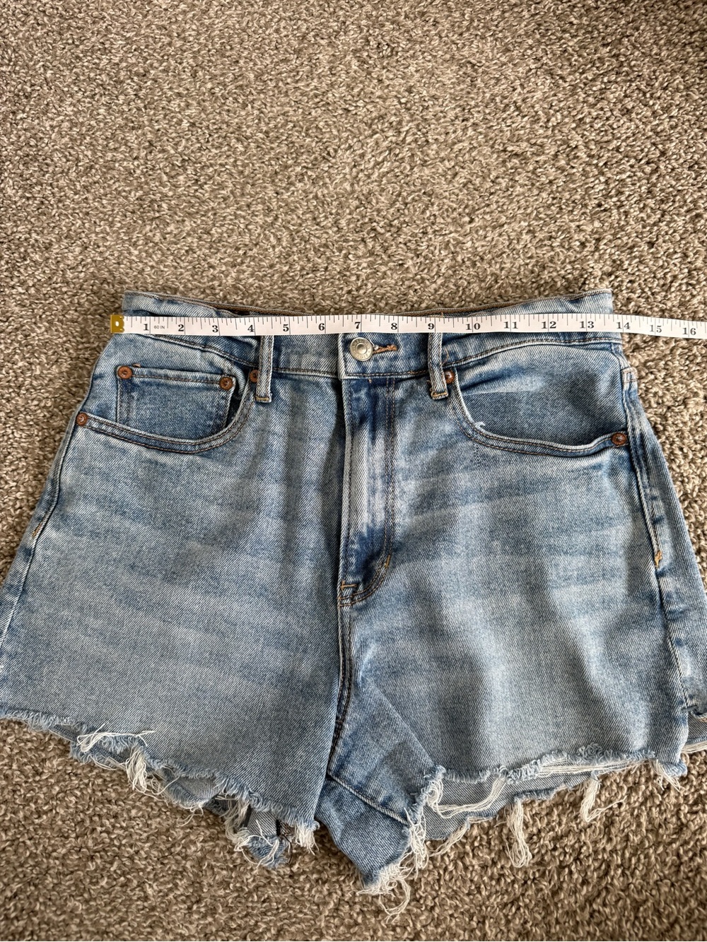 AMERICAN EAGLE | Highest Rise 90s Boyfriend Short - Size 6 - Picture 9 of 11
